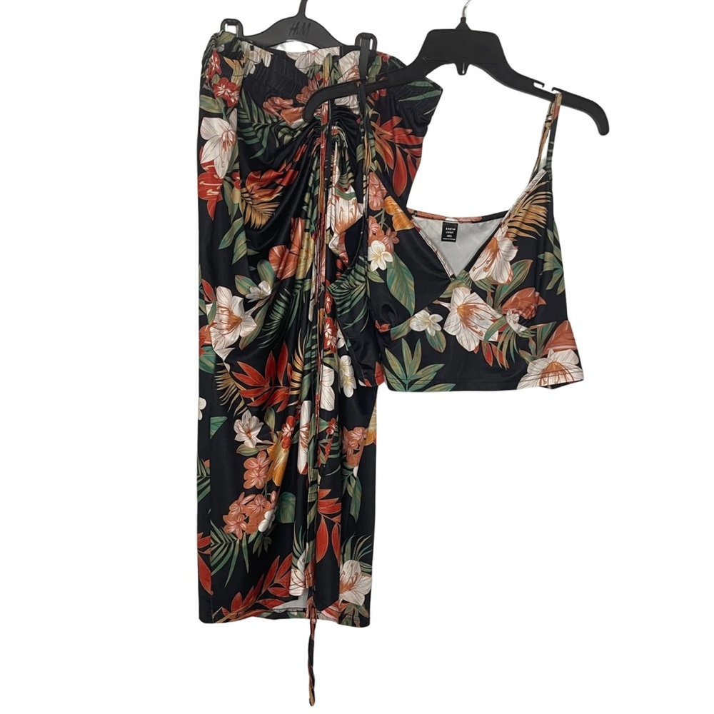 SHEIN Black Tropical Floral Drawstring Skirt Set